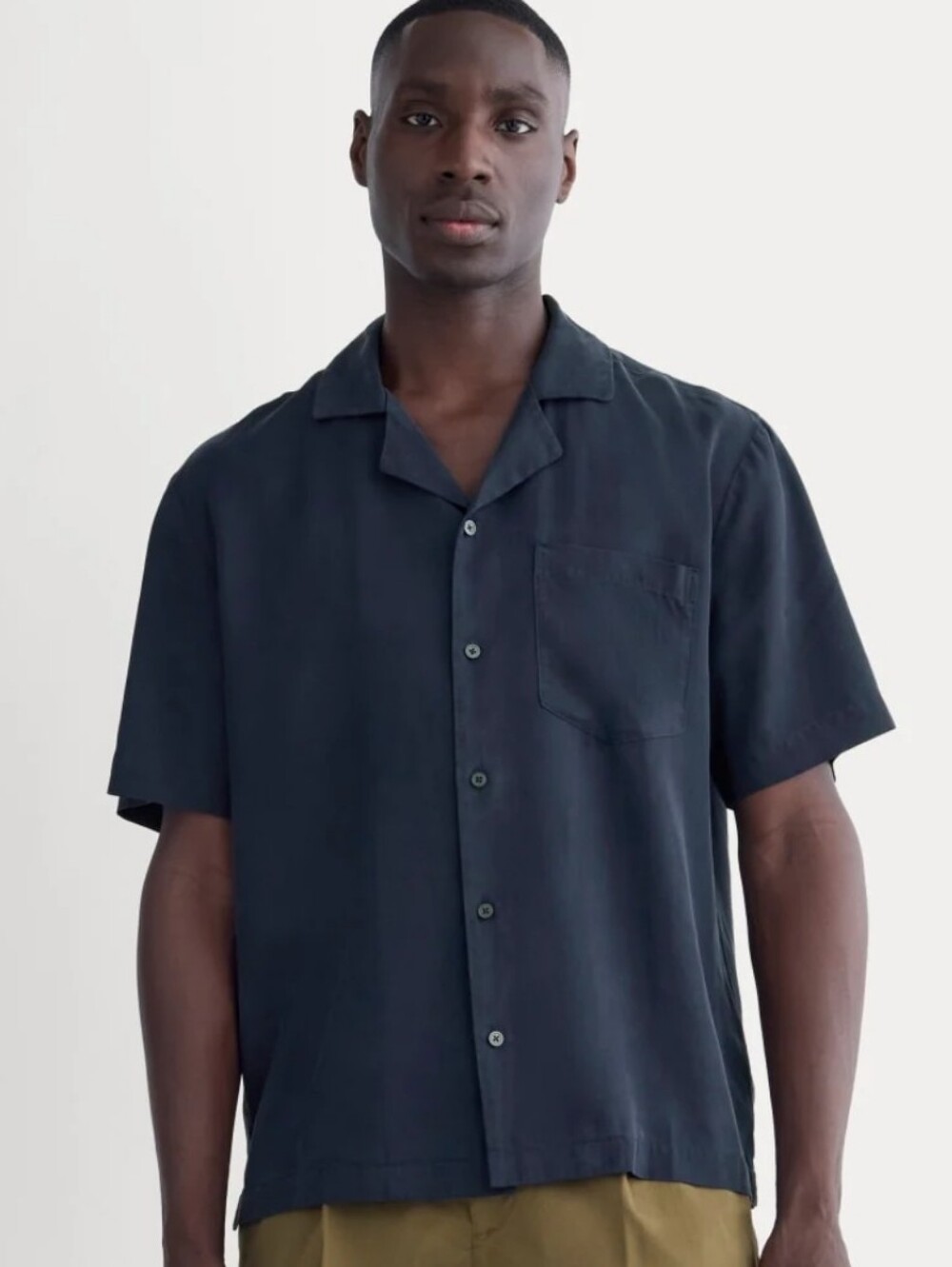 EVERLANE The Resort Shirt In Butterlite
